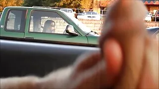 Мар'яна Роуз трахкає сайти секс на капоті в кицьку з Олександром Великим.