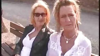 Секс відео молодих безплатне порно сайт лесбіянок в спальні.