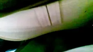 Шут пропонує Селені секс в машині. порно сайті