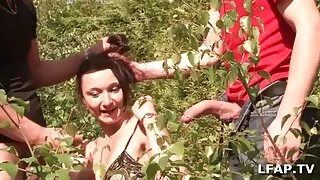 Руда злягається зі своєю російські порно сайти найкращою подругою.