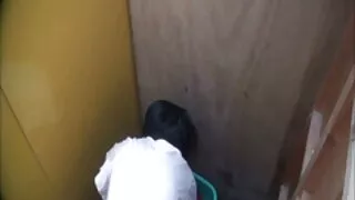 Негр прно сайти мастурбує в панчохах для шанувальників.