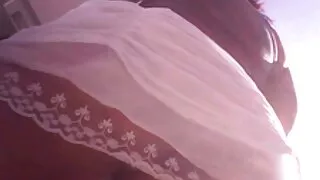 Молода жінка трахає свою подругу страпоном. порно сайти фото